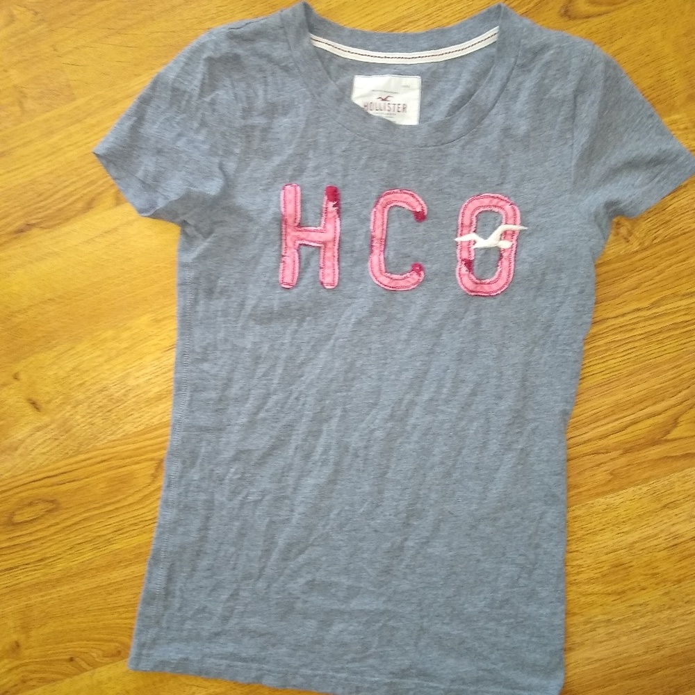 Short sleeve tee